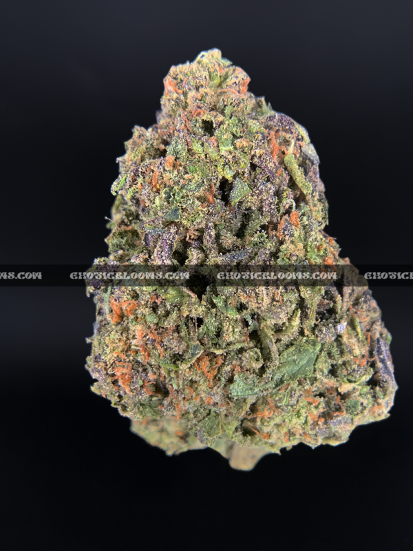 Astro Mints cannabis strain available for weed delivery in Washington DC and Virginia – 25–29% THC indica hybrid with creamy mint flavor and heavy body effects