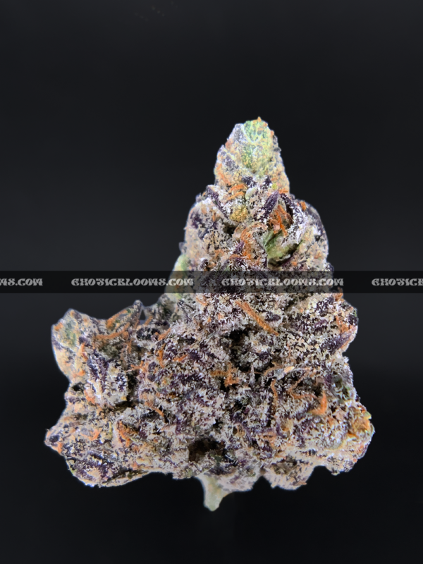 Fire Fumez cannabis strain – fruity gas hybrid for fast weed delivery in DC and Virginia.